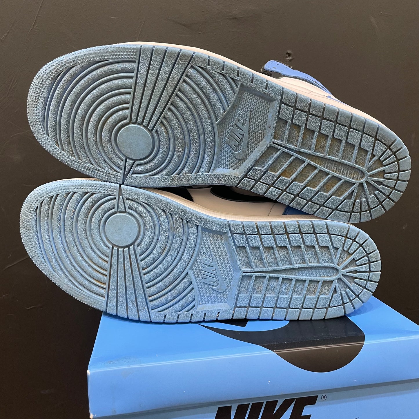 Jordan 1 UNC Toe (USED)
