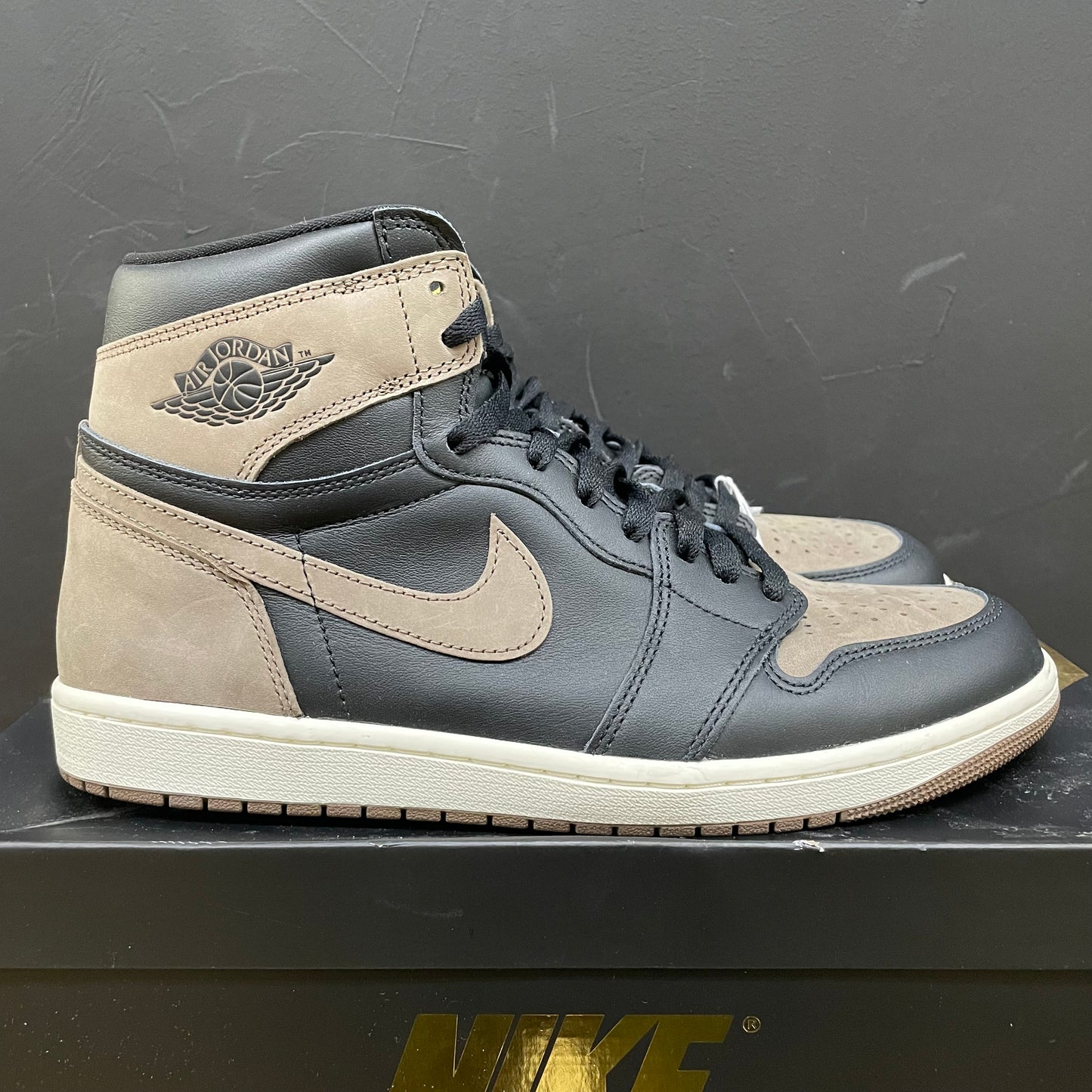 Jordan 1 Palomino (Used)