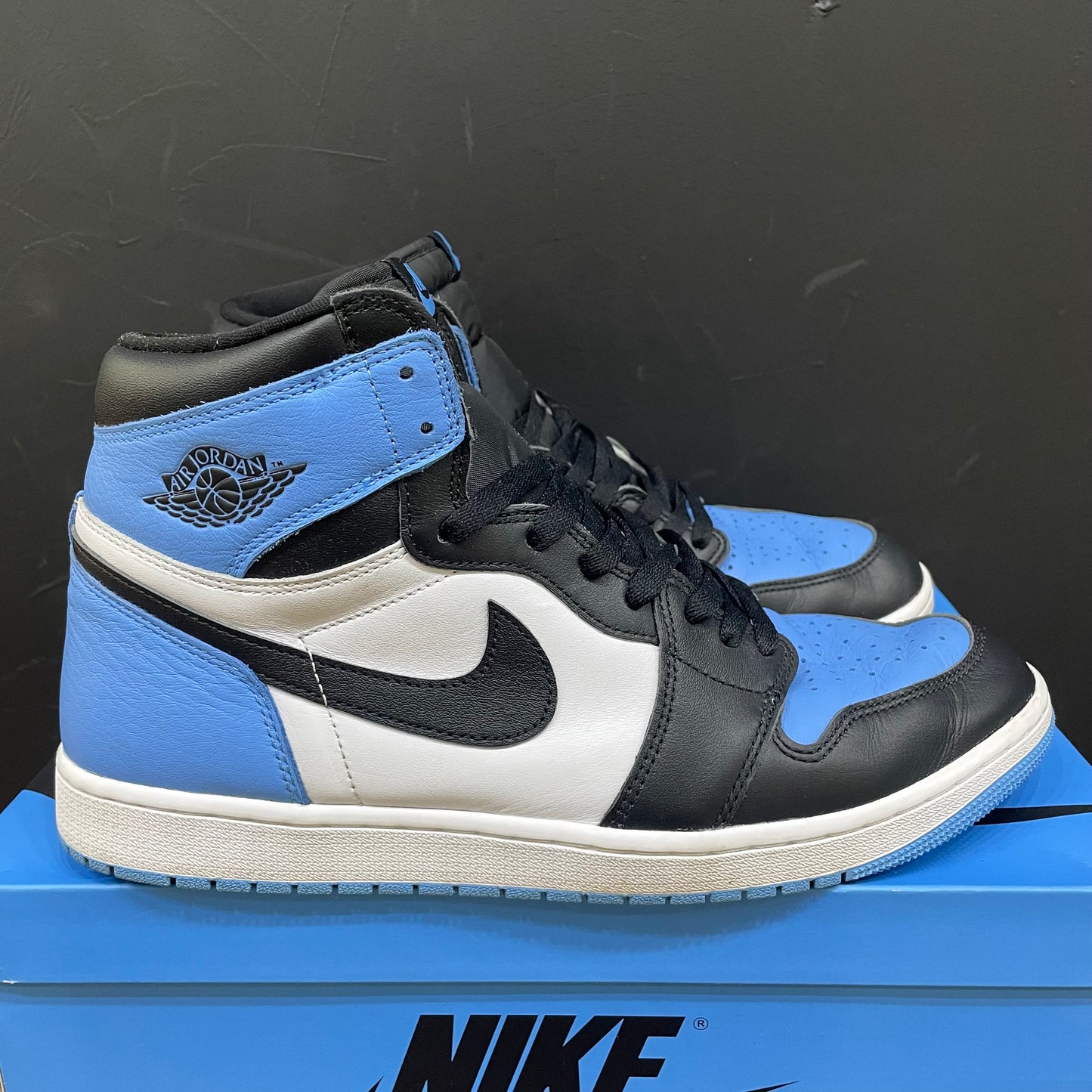 Jordan 1 UNC Toe (USED)