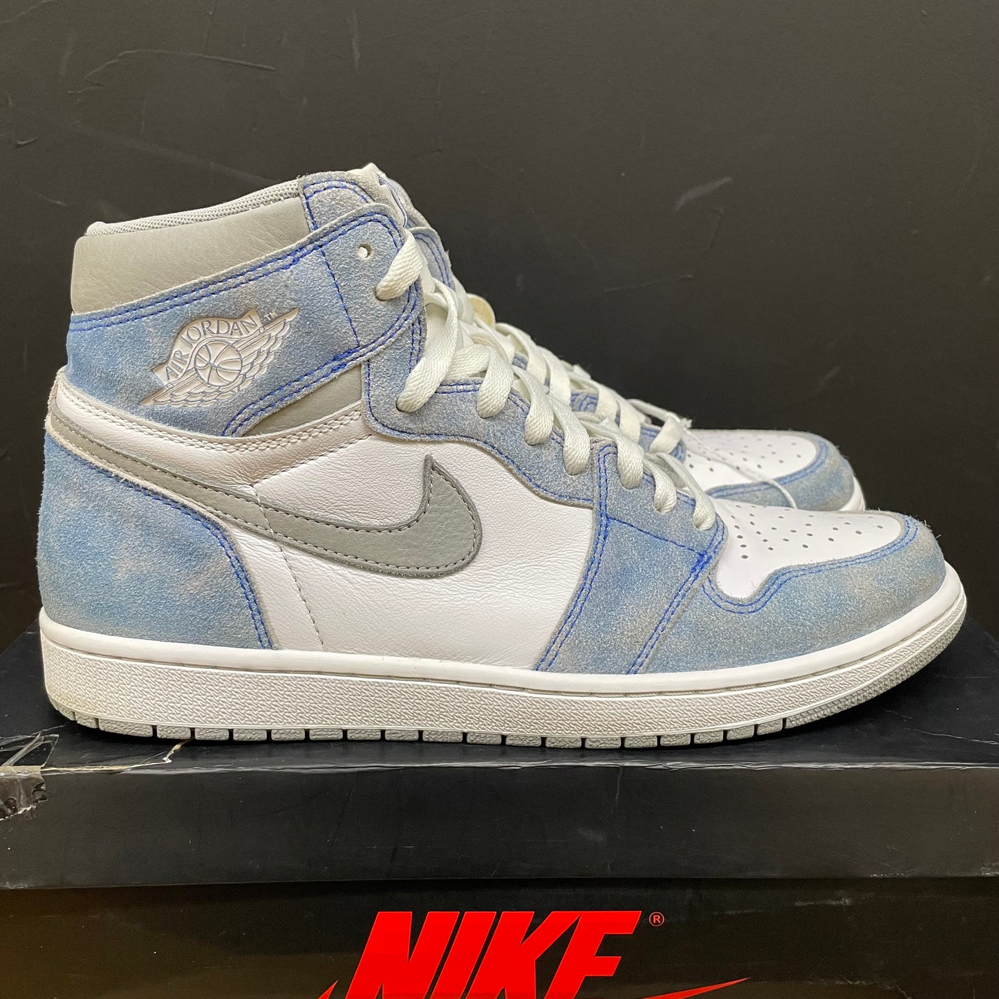 Air Jordan 1 Hyper Royal Smoke Grey (USED)