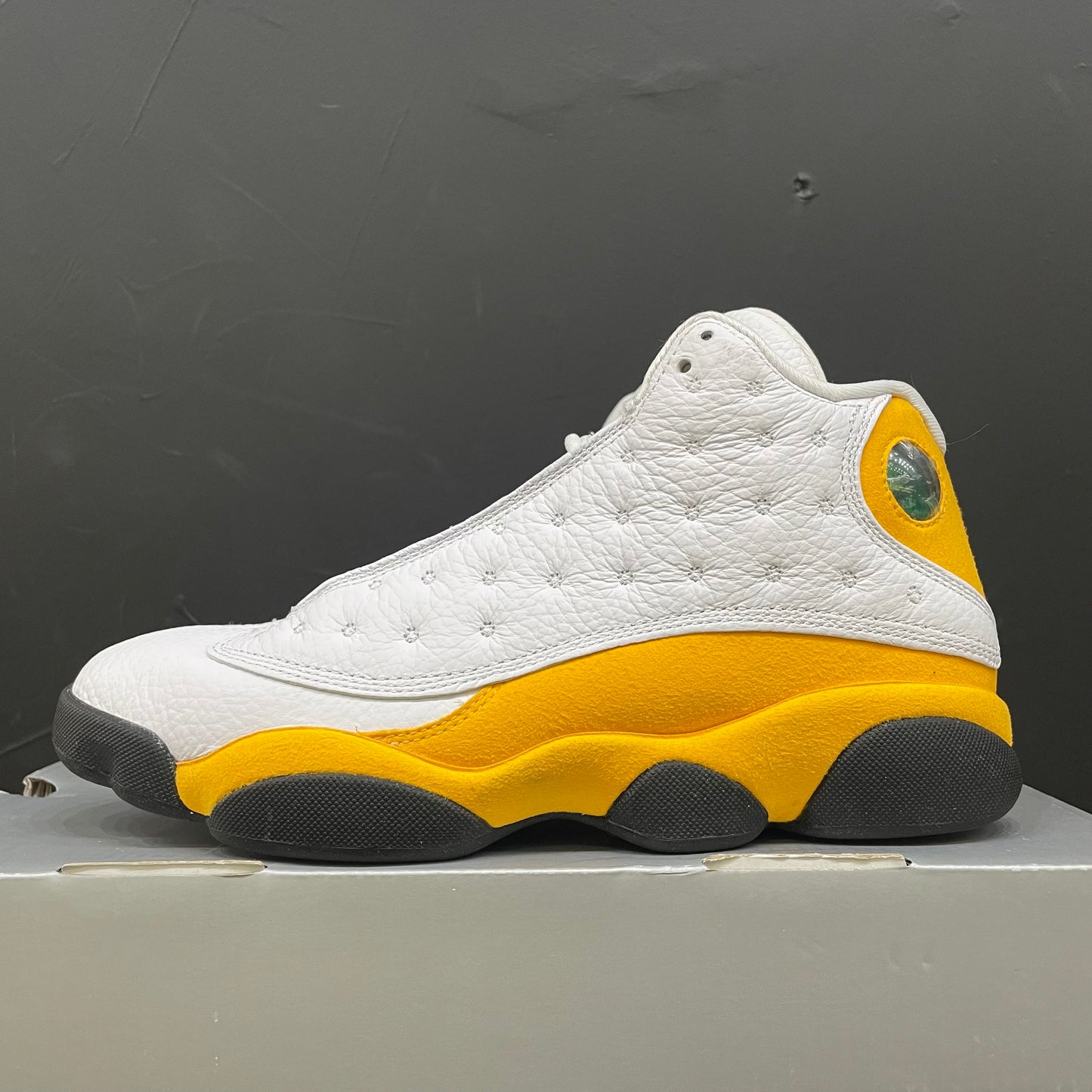 Air Jordan 13 Del Sol (USED)